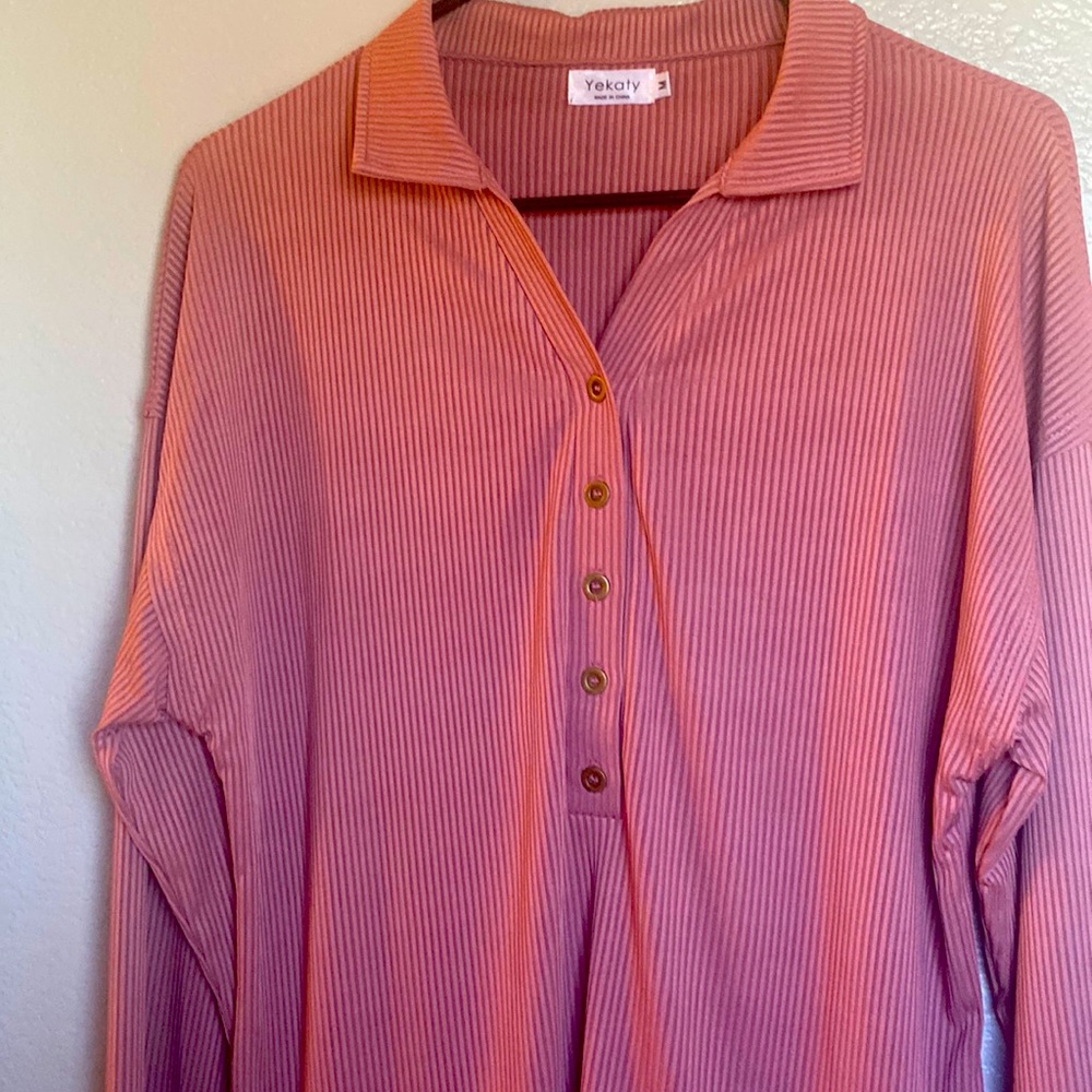 Women’s long sleeve top  dusty pink size medium